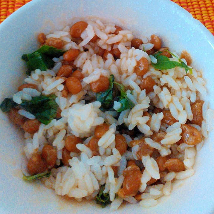 納豆と緑野菜のチャーハン